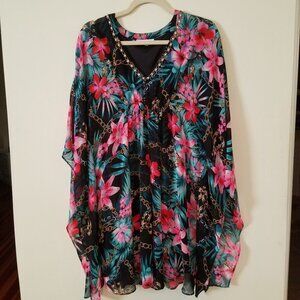 Jennifer Lopez floral top sz s made to be flowy